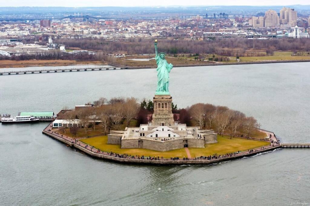 Appartamento Swj 2Nd - Times Sq, Brooklyn Bridge, Lga In 15 Min New York Esterno foto